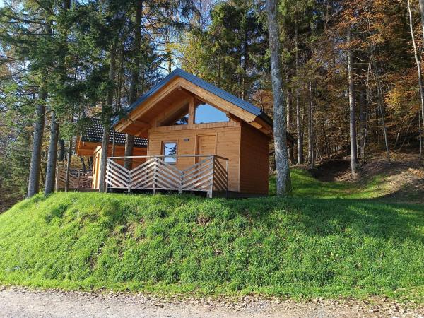 Na zdjęciu widoczny jest obiekt Turistična kmetija Okršlan położony w mieście Škofja Loka.