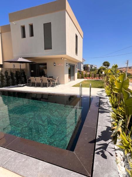 Auf dem Foto ist das Objekt Villa Pablo Alacati in der Stadt Emin Sitesi zu sehen.