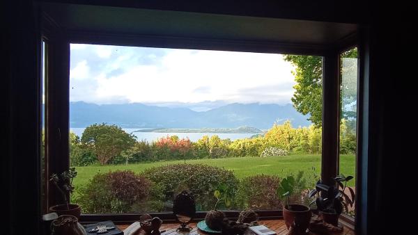 På billedet ses objektet Casa Club de campo los riscos en Pucon beliggende i byen Pucón.
