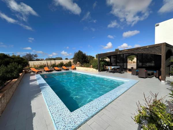 A la foto es mostra l'objecte Villa Tzara Private pool, charm and authenticity situat a la ciutat de Bou Mkila.