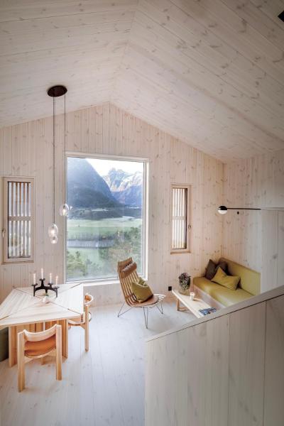 Kuvassa näkyy kohde The Crux Nordic Design Mountain Cabin, joka sijaitsee kaupungissa Åndalsnes.
