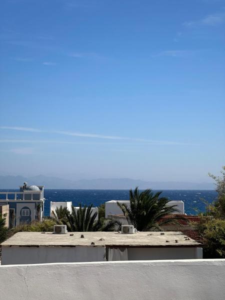 På bildet vises objektet Wanas hostel som ligger i byen Dahab.
