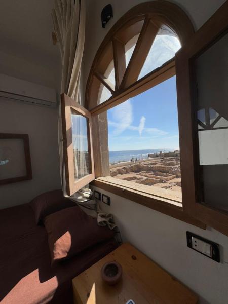 A la foto es mostra l'objecte Tokyo house hotel situat a la ciutat de Dahab.