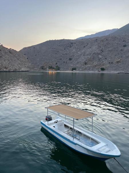 Zdjęcie 5: Camping, Hiking and Dhow Trip- Musandam Uncovered