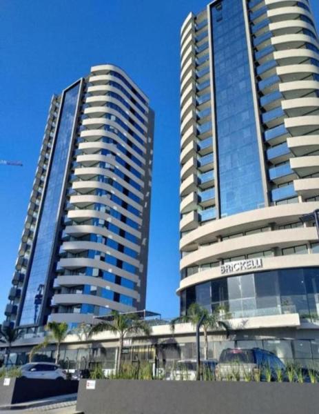 照片显示了位于Bancalari市的Depto en Torres Brickell Tigre物件。