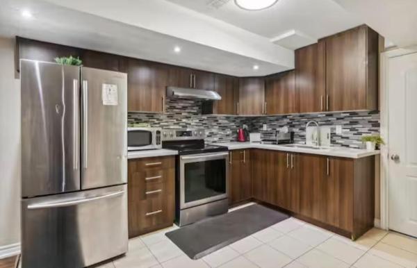Zdjęcie 8: Comfortable & Cozy 2BR Hideaway Basement Appartment