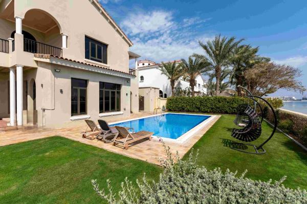 Frond D, Beachfront Villa, Palm Jumeirah - Mint Stay Homes - Dubai