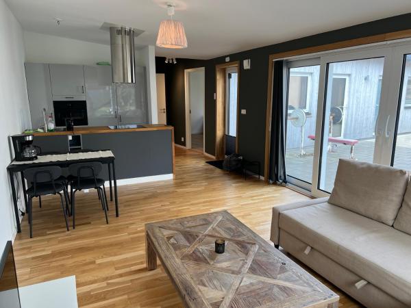På billedet ses objektet Spacious apartment in Malmo close to city centre beliggende i byen Malmø.