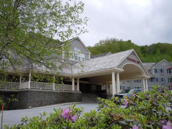 A la foto es mostra l'objecte Jiminy Peak Mountain Resort situat a la ciutat de Hancock.
