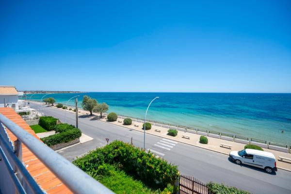 På billedet ses objektet Mare Blu Apartment - Sicilia Vacanza beliggende i byen Avola.