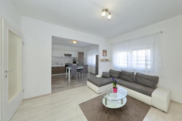 A la foto es mostra l'objecte Apartment Mirela situat a la ciutat de Zadar.