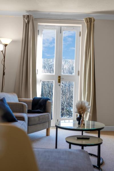 1 Double Room in Shared apartment in Central Edinburgh with free parking, Edynburg