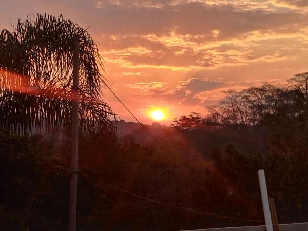 Na foto é possível ver o objeto Estalagem do Sol localizado na cidade de Igaratinga.