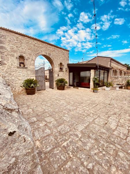 Auf dem Foto ist das Objekt Mastro Vanni - Urban Masseria in der Stadt Contrada Cimillà zu sehen.