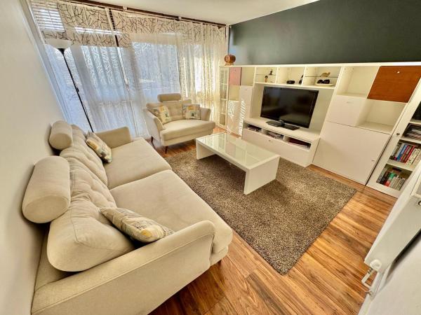 Sleek & Bright balcony Flat Perfect Escape London, London