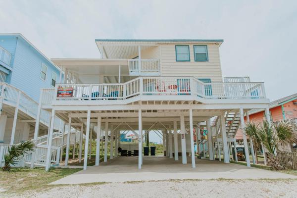 A la foto es mostra l'objecte Heavenly Views situat a la ciutat de Surfside Beach.