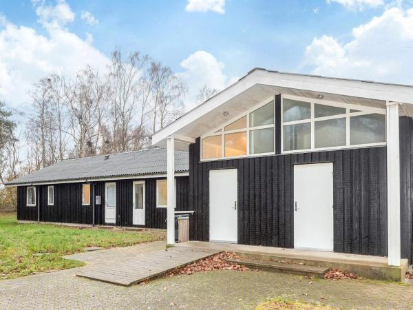 På bildet vises objektet 4 person friendly stay in Læsø som ligger i byen Læsø.