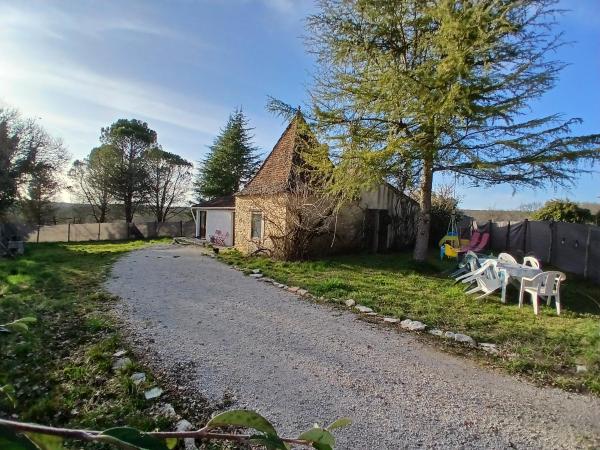 A la foto es mostra l'objecte Maison avec jardin clos, Catus situat a la ciutat de Catus.