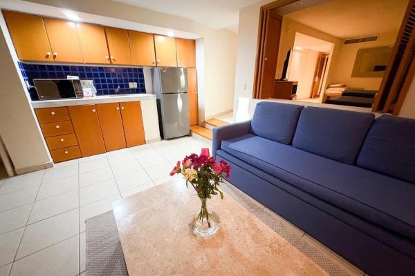 Kuva 9: Ocean access and resort amenities!