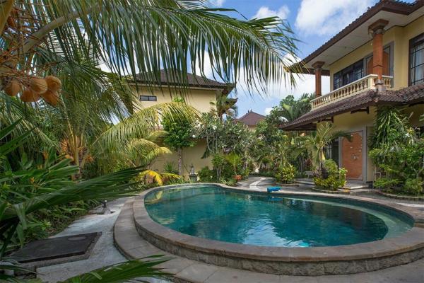 På billedet ses objektet Villa Chandra beliggende i byen Seminyak.