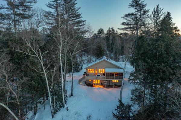 Scenic White Mountains Retreat Minutes From Owls Nest Resort, Loon And More - Campton, NH