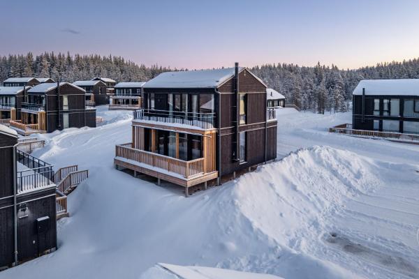 På billedet ses objektet Newly Built Mountain Villa with Sauna & Stunning Views just 10 Minutes from the Ski Slopes beliggende i byen Idre.