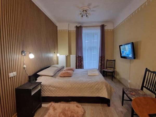 På bilden syns objektet Rīgas 20/1 apartaments som ligger i staden Cēsis.