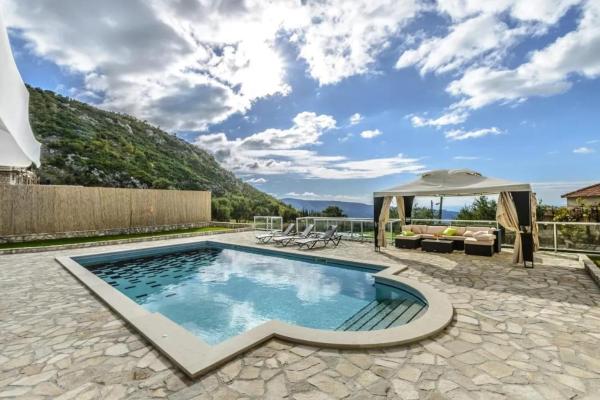 Elegant Villa In Dubravka With Private Pool - Croacia