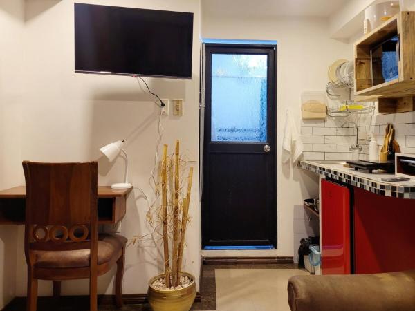 A la foto es mostra l'objecte Executive Suite OF201 XL situat a la ciutat de Loja.