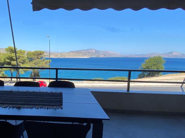 På bilden syns objektet Beachfront Apartment in Varkiza som ligger i staden Vari.