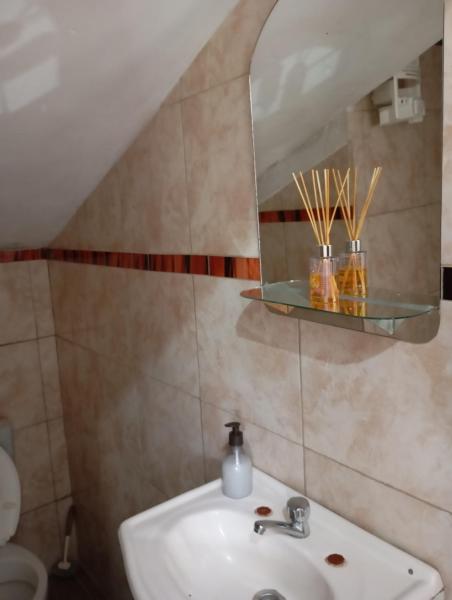 A la foto es mostra l'objecte Loloh situat a la ciutat de Formosa.