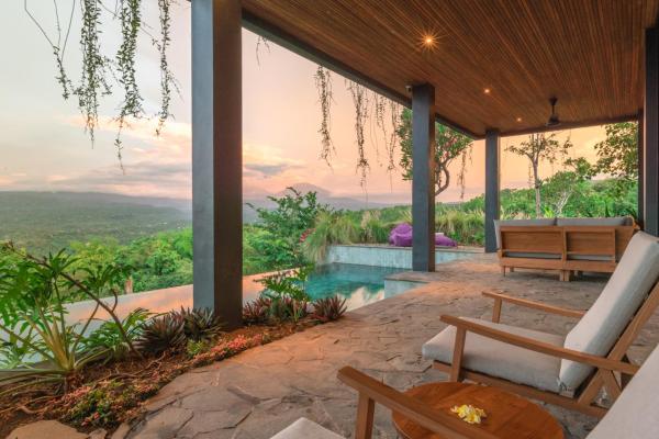 The photo shows the Villa Batavira located in the city of Bubunan.