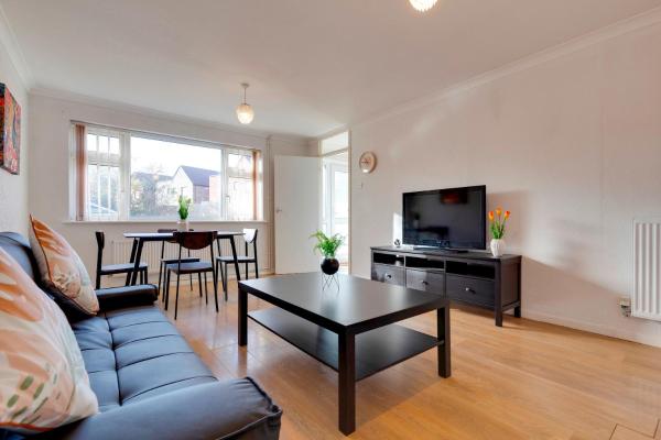 A la foto es mostra l'objecte Charming Semi-attached bungalow with free parking Pass the Keys situat a la ciutat de Cambridge.