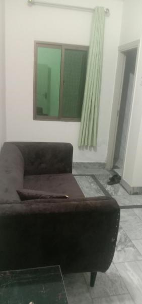 A la foto es mostra l'objecte Gujrat Hotel situat a la ciutat de Gujrāt.