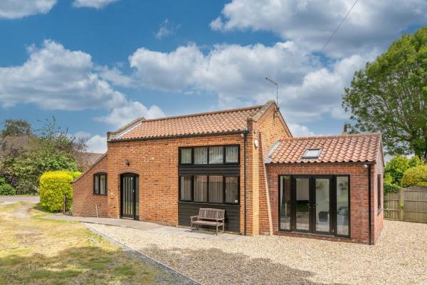 På billedet ses objektet Trinity Barn by Winterton Cottages beliggende i byen Clippesby.
