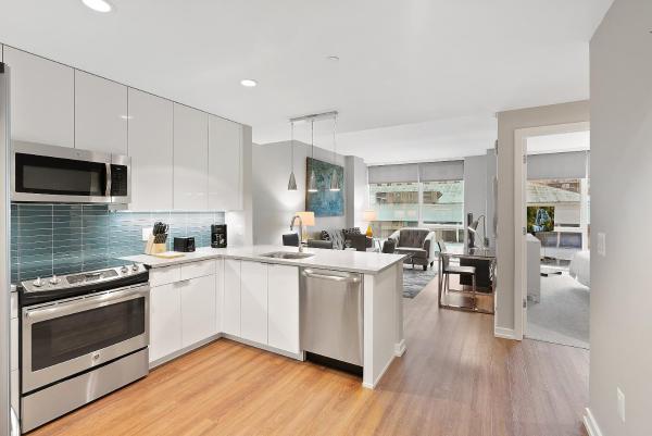 A la foto es mostra l'objecte Global Luxury Suites at Brookline Village situat a la ciutat de Brookline.
