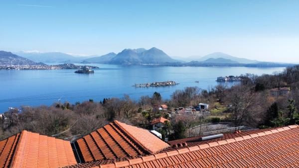 A la foto es mostra l'objecte Vista Strepitosa situat a la ciutat de Baveno.