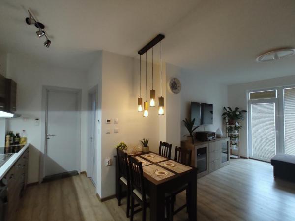Na foto é possível ver o objeto Coffee Apartment on Sunny Day 6 Complex localizado na cidade de Tŭnkovo.