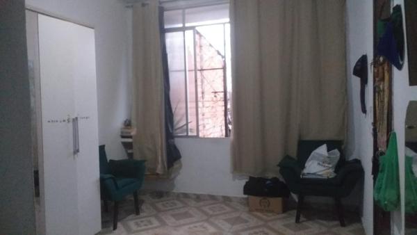 A la foto es mostra l'objecte Mário situat a la ciutat de Una.