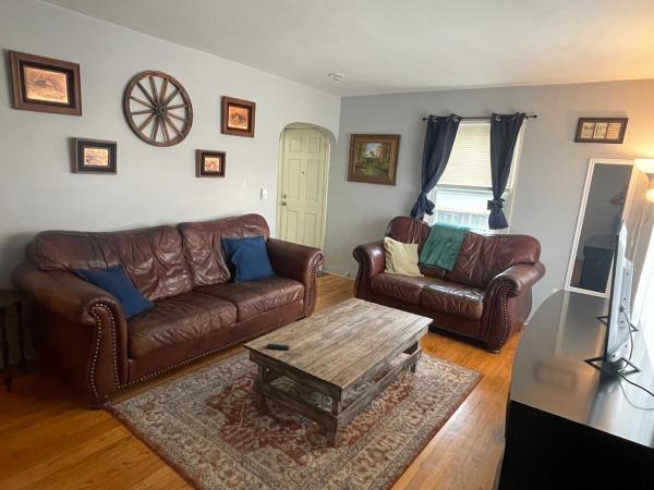写真にはセイラム市にあるCozy 2 bedroom Home in West Salem near hospitalsが写っています。