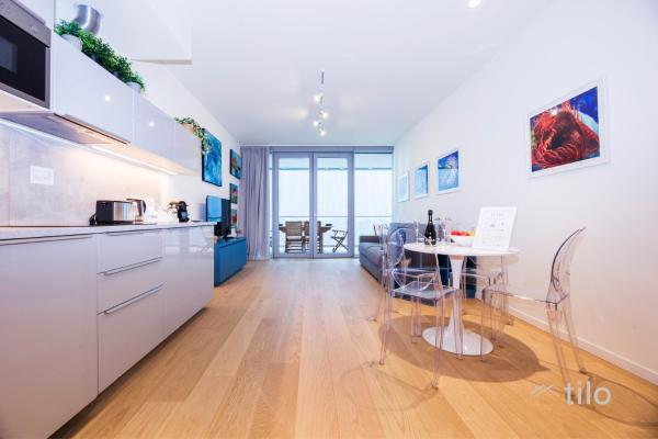 Waterfront Luxury, 1BR, FREE Parking, AC, NETFLIX & WIFI By Tilo Lux, Genova