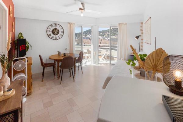 The photo shows the Les Amandiers - Hypercentre - Terrace - Parking - Cosy located in the city of Vallauris.