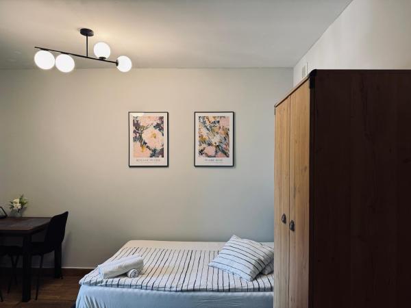 A la foto es mostra l'objecte NALU Apartments no 10&17 situat a la ciutat de Katowice.