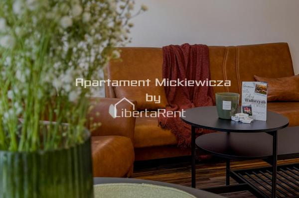 På billedet ses objektet Apartament Mickiewicza by LibertaRent beliggende i byen Wałbrzych.