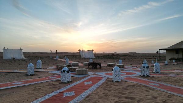 På bildet vises objektet Merzouga Safari Luxury Camp som ligger i byen Tisserdmine.