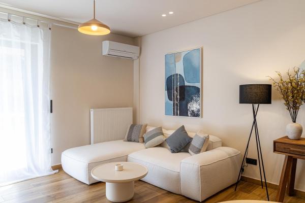 På bilden syns objektet Mandarin One Bedroom Apartment Varkiza som ligger i staden Vari.