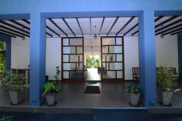A la foto es mostra l'objecte Eagle Wilpattu Resort situat a la ciutat de Radagama.