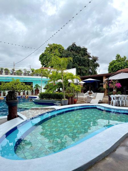 Vincent Resort Hotel, Angeles