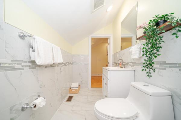 Zdjęcie 4: 39 - 3BR Quincy - Stunning Townhouse near Adams