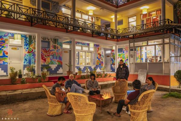 A la foto es mostra l'objecte Zostel Old Manali situat a la ciutat de Manāli.